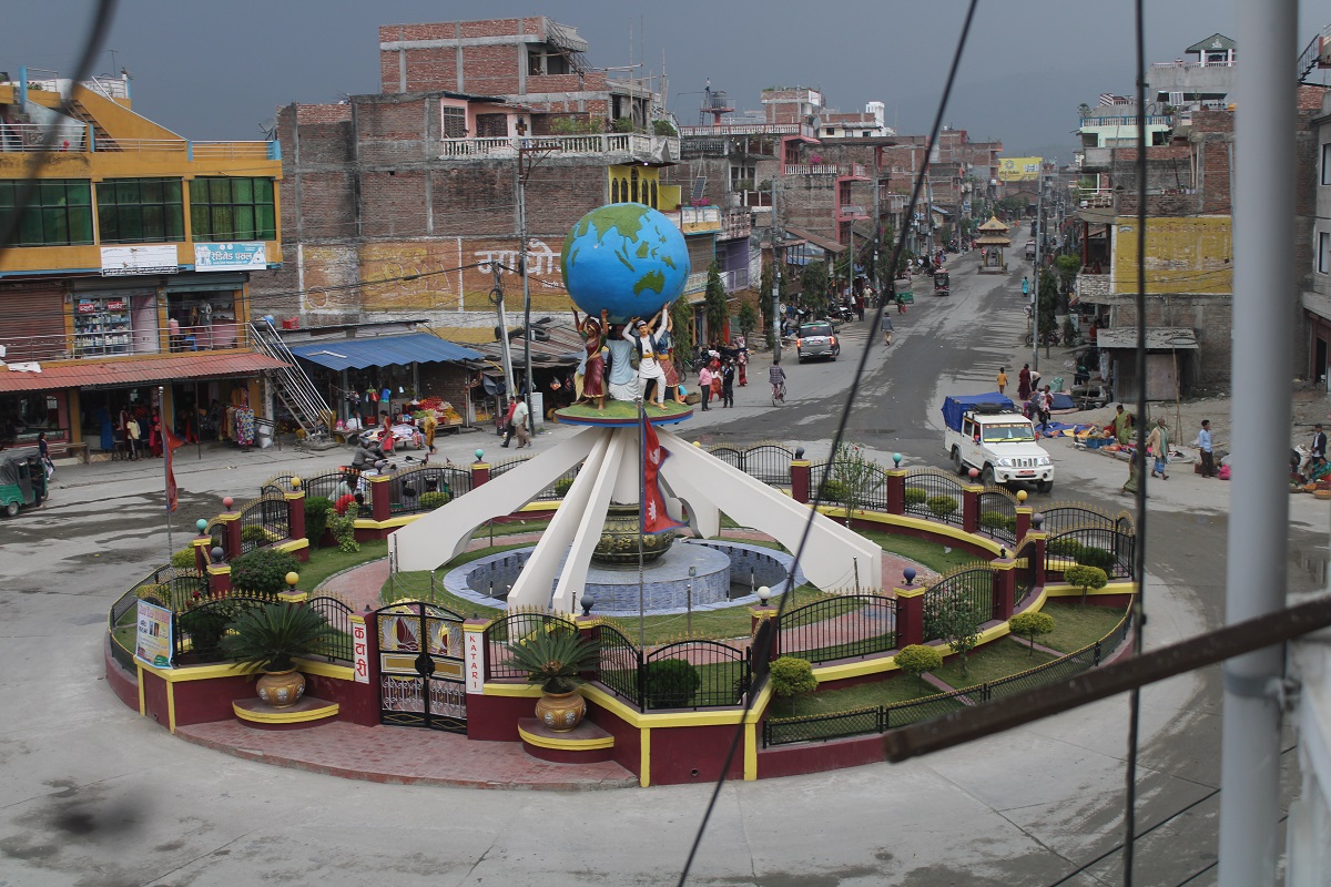 सगरमाथाको द्वारको रुपमा परिचित कटारी बजार सुनसान